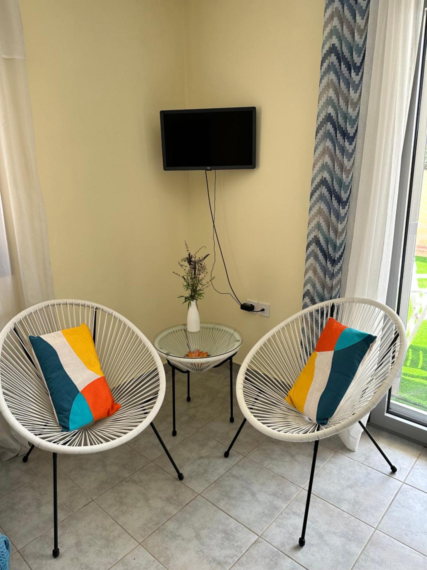 Lotus Studio Apartment North ليكسوري المظهر الخارجي الصورة
